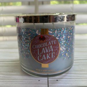Bath & Body Works 3-Wick Candle - Chocolate Lava Cake